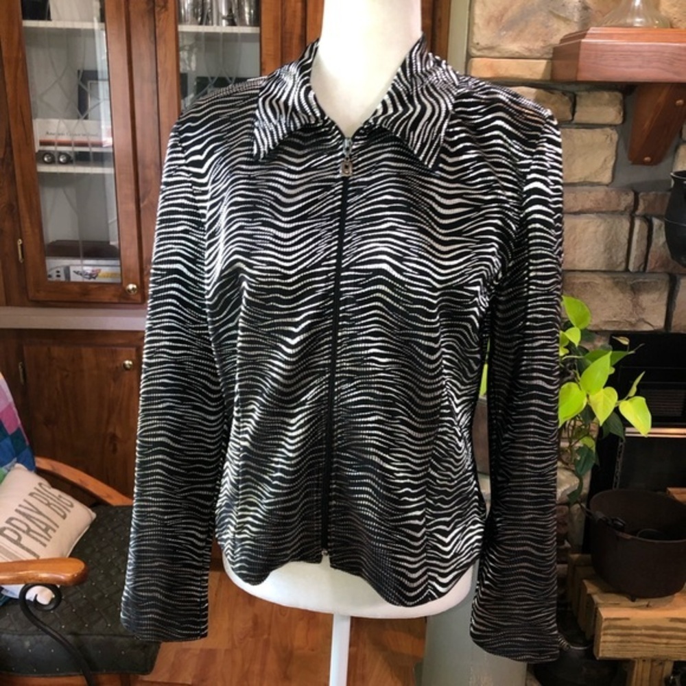 RIBKOFF TRENDS SIZE 10 FULLY LINED BLACK & SILVER ZEBRA  PATTERNED JACKET ZIP UP